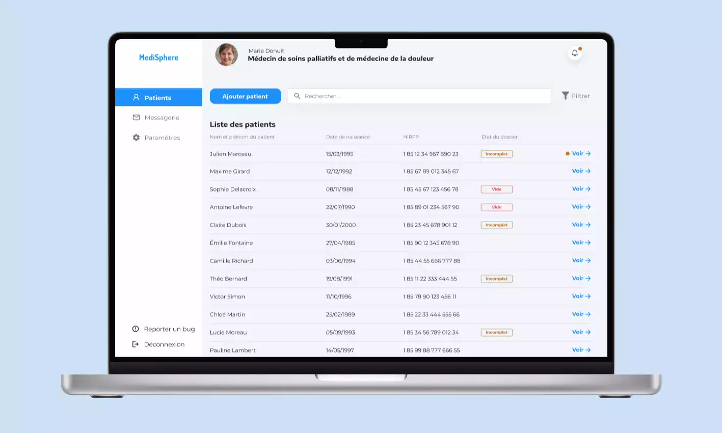 visuel d'un mockup de l'interface de l'application Médisphère sur un macbook